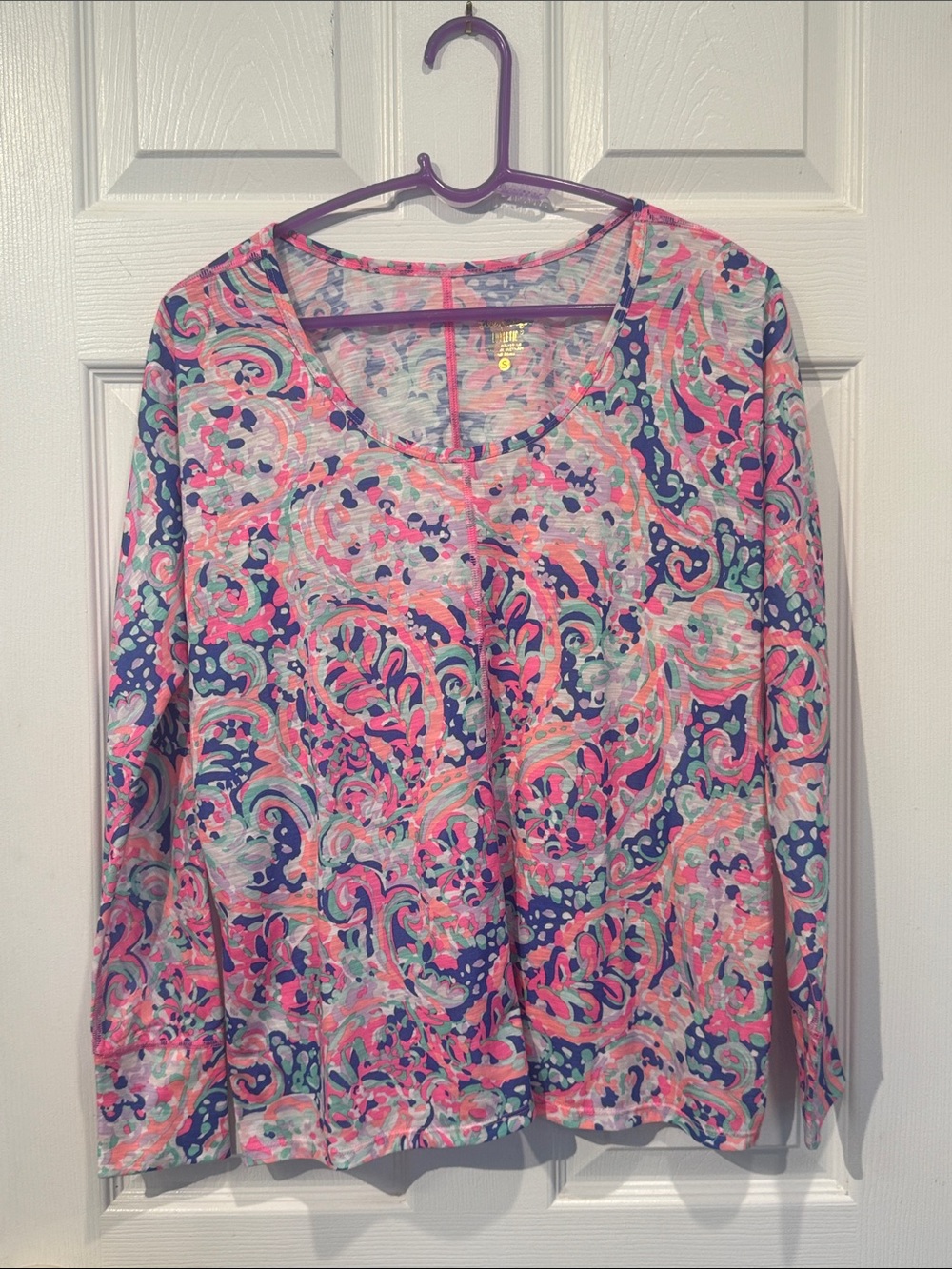 Lily Pulitzer Luxleteic Scoop Neck Top in Multicolor Paisley - VEUC